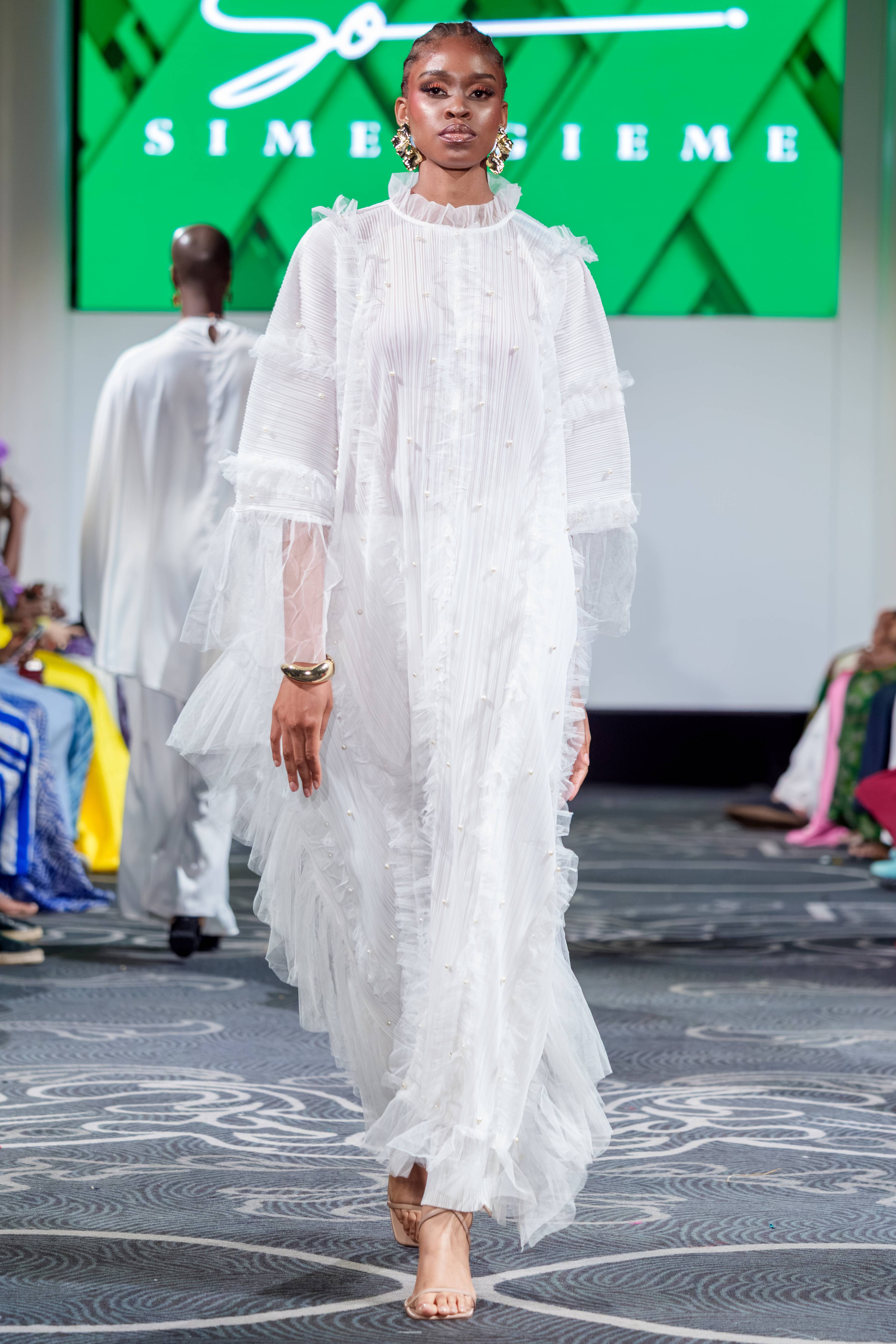 Afthonia White Abaya Maxi - Image 2