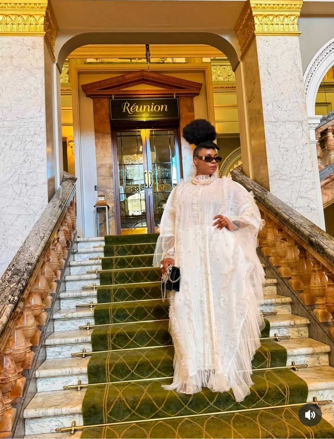 Afthonia White Abaya Maxi - Image 9