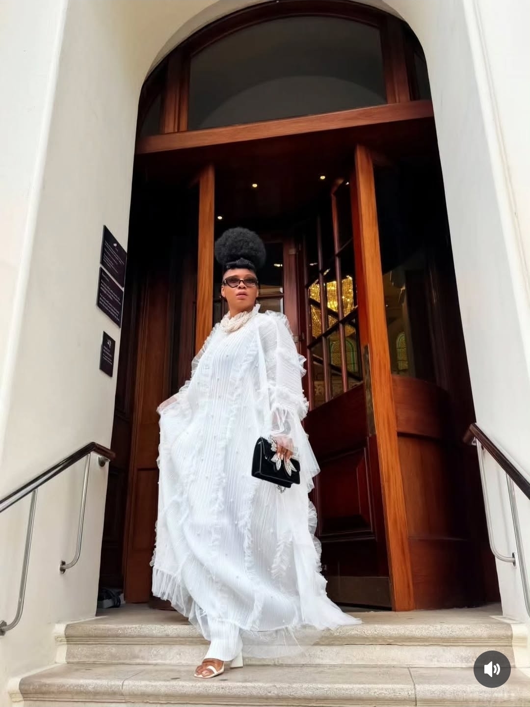 Afthonia White Abaya Maxi - Image 4